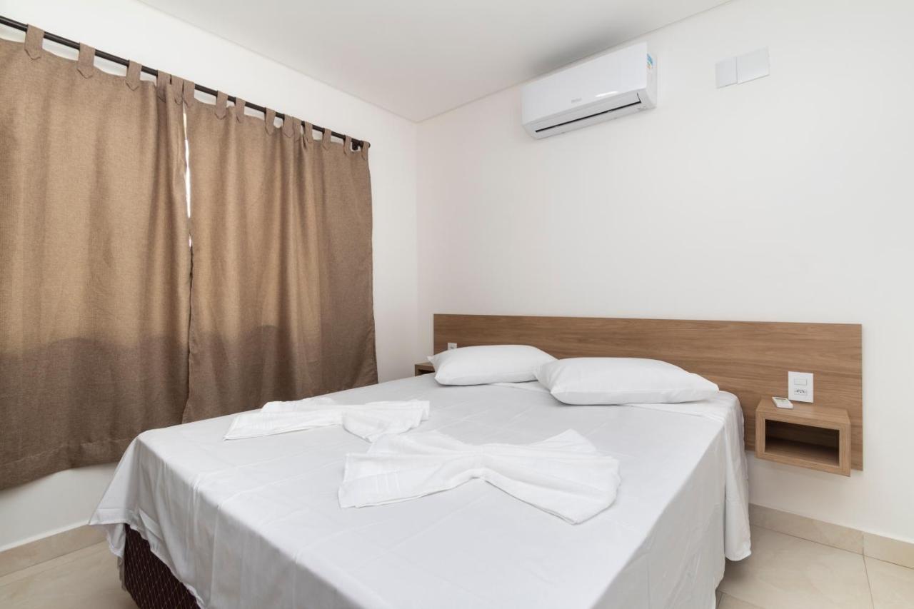 Apart Hotel Canto Grande บอมบินญัส ภายนอก รูปภาพ
