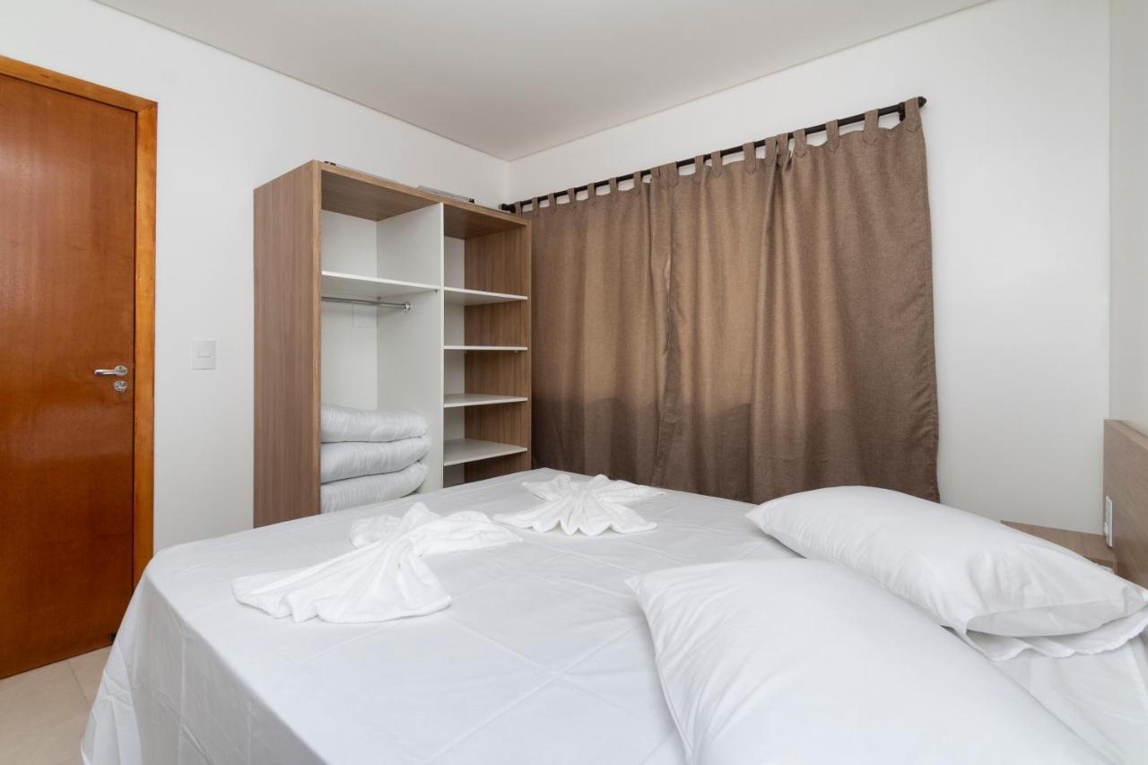 Apart Hotel Canto Grande บอมบินญัส ภายนอก รูปภาพ
