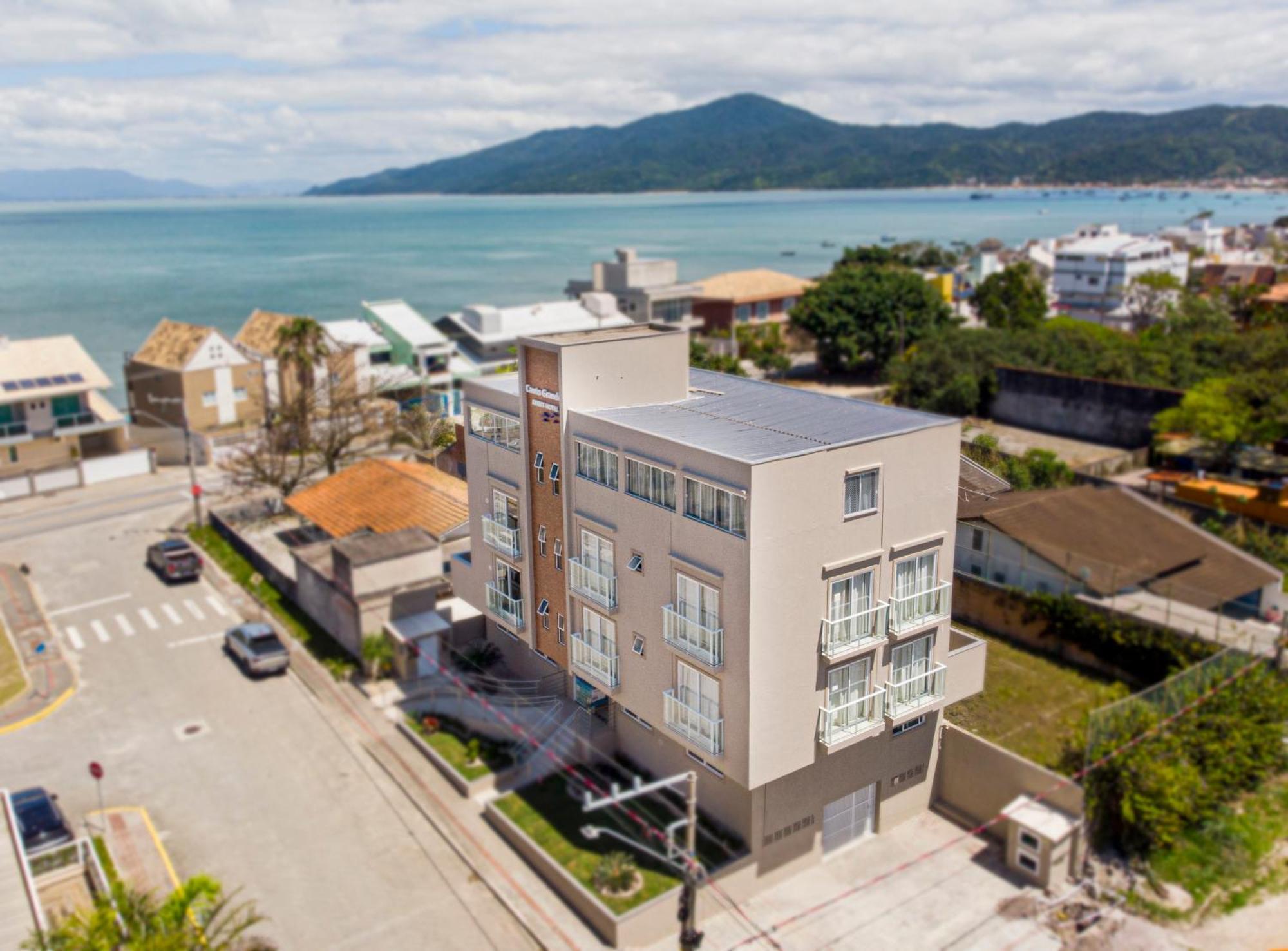 Apart Hotel Canto Grande บอมบินญัส ภายนอก รูปภาพ